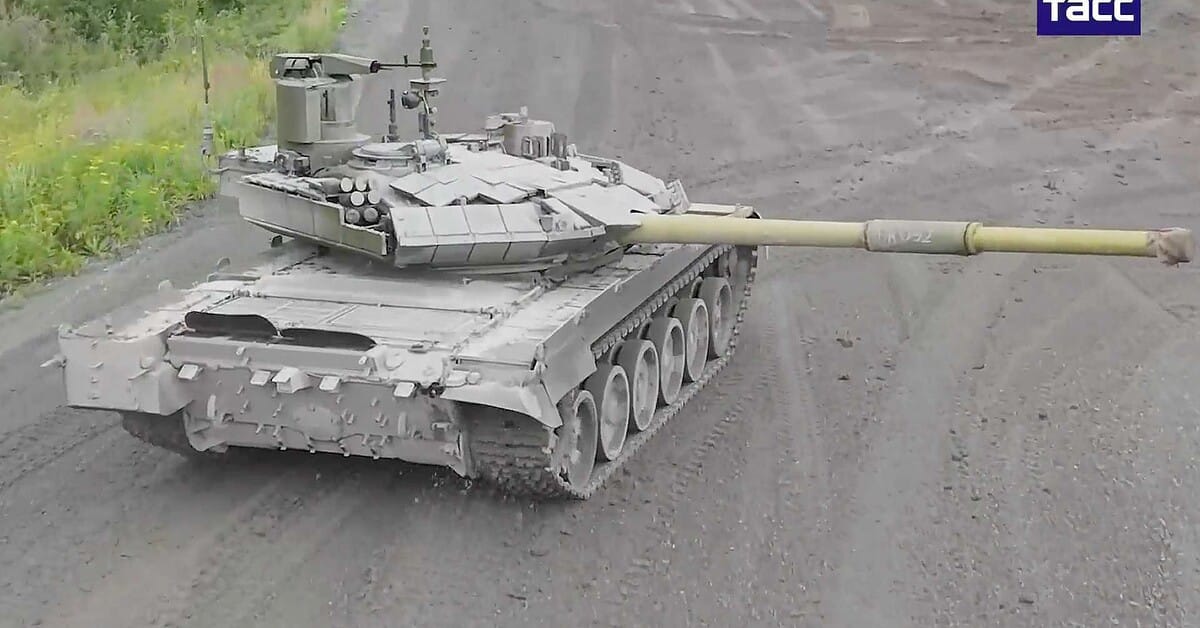 Russia's Uralvagonzavod delivers new T-90M and T-72B3M tanks ahead of Tanker's Day