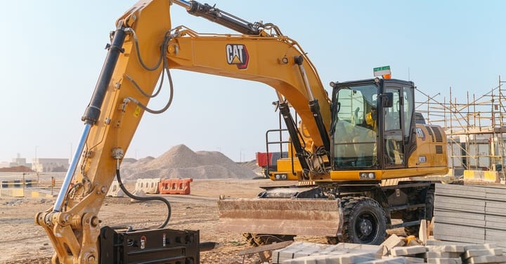 Caterpillar M320: A Wheeled Excavator Built for Lower Costs and Higher Uptime